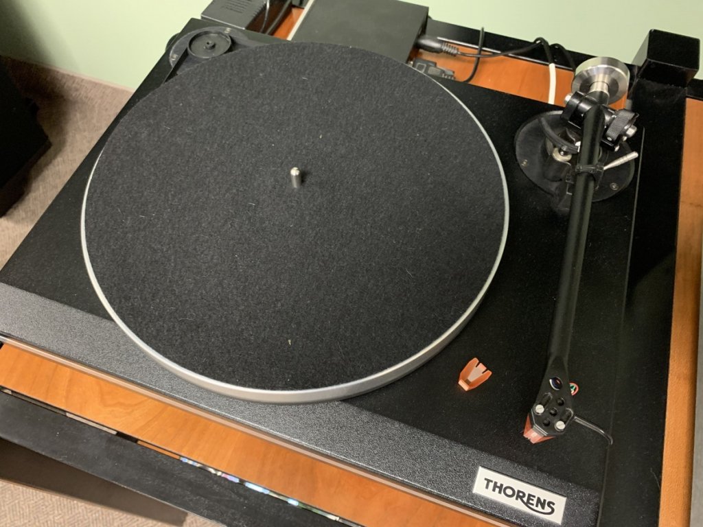 Thorens-TD-850---1.jfif