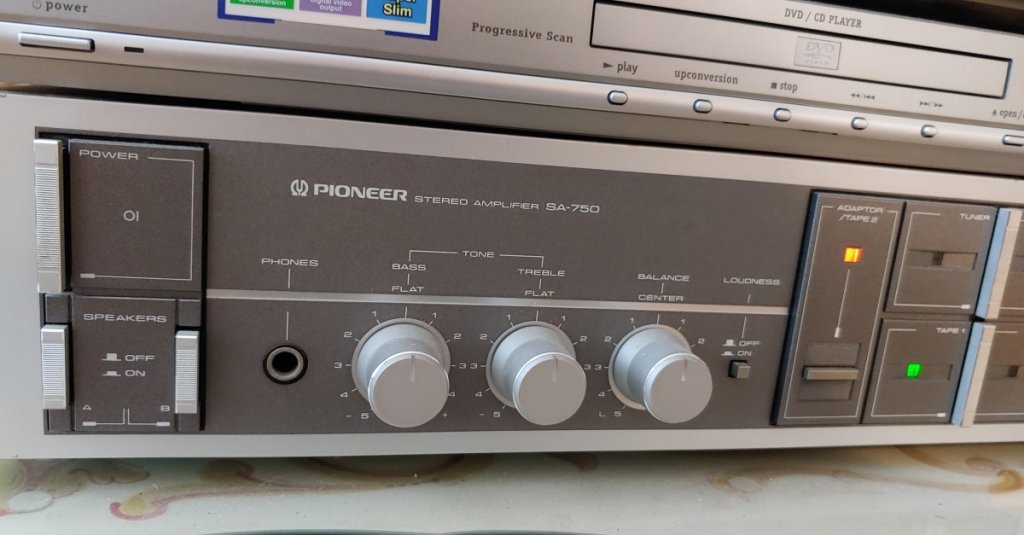 Pioneer SA 750