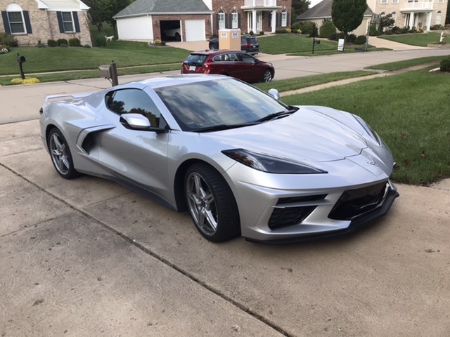 Silver Bullet Corvette C8 Z51 BSM / Tan / Red Engine Cover and Brakes