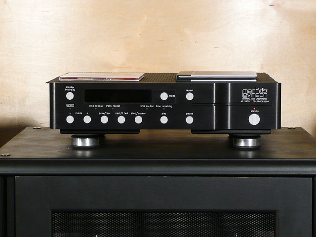 Mark Levinson 390S CD processor with volume