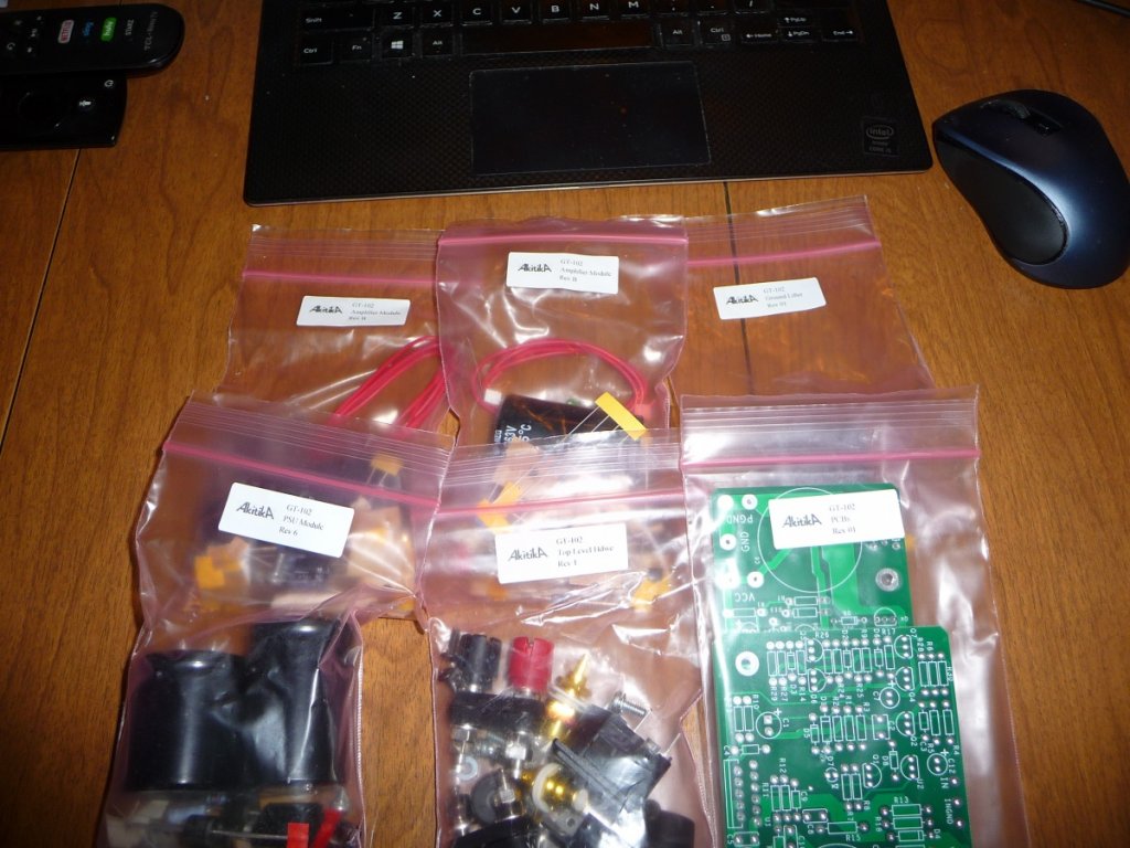 Akitika Electronics bags