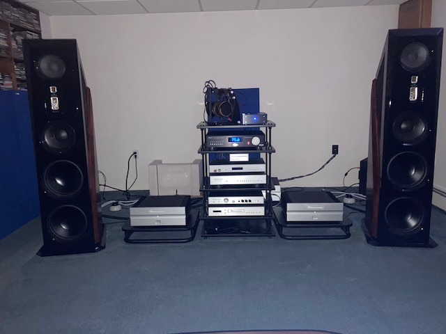 Bryston 7BSST/2, BDP-3, BDA-3, Bot, BHA-1, BCD-1, Bit 20
Legacy Aries, Wavelet with HDPlex power, Audeze LCD-3,2 earthquake subwoofer, 1 Rythmik sub
Various cables

2 system not pictured Bryston 9BSST/2, Updated BDP-2 to BDP-3, BDA-2, A2 speaker's, Earthquake subwoofer, Monster Power conditioner, various cables