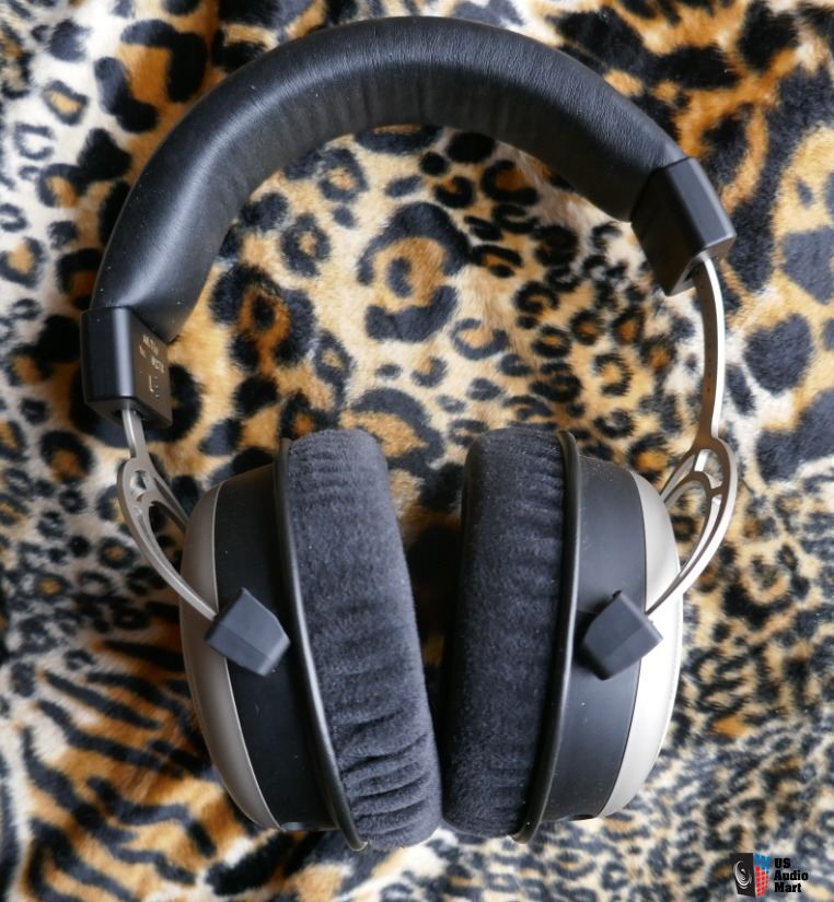 3032757-4ee 3b 1d 7-beyerdynamic-astell-kern-t 1-p-headphones