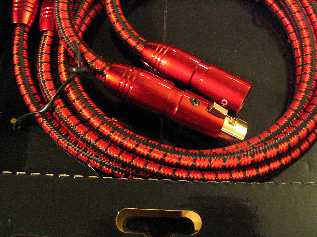 Close-up of connectors - PRISTINE!