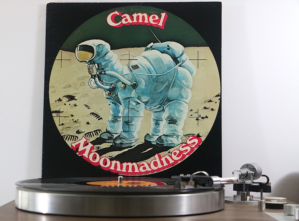 Camel---Moonmadness 950