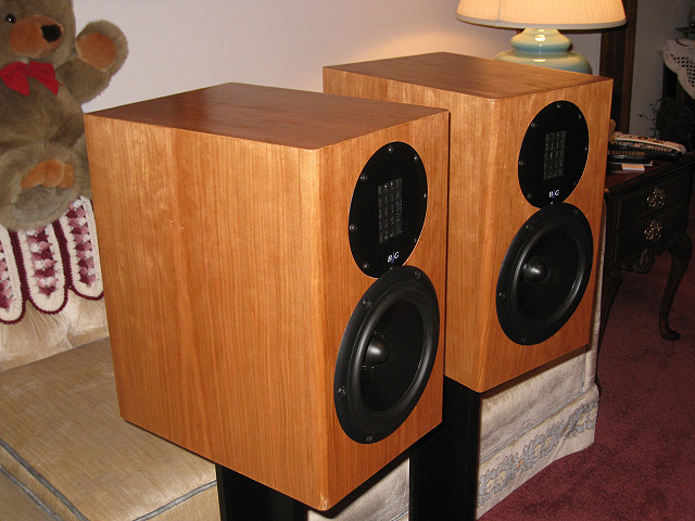 Neo 2X Left Side View 003