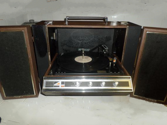 suitcase-record-player