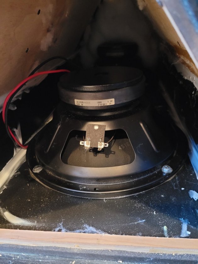 Inside old Jubilee clone bass horn: twin Klipsch K31 twelve inch woofers