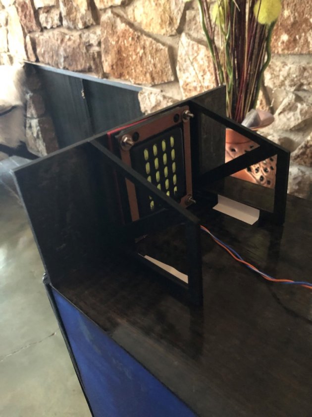 Neo3 flat dipole rear view
