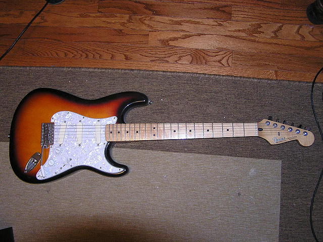 1998(?) MIM Fender Stratocaster

EMG DG-20 active pickups; Callaham hardware; locking tuners