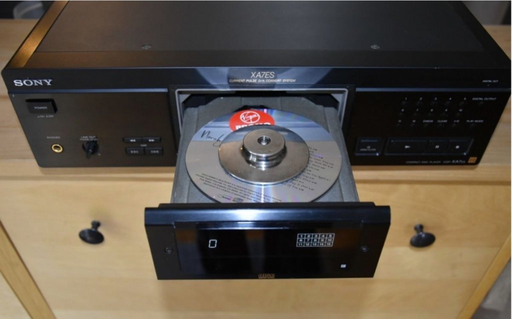Cancelled: SONY CDP - XA7 E S CD Player/ Transport (fixed + Var