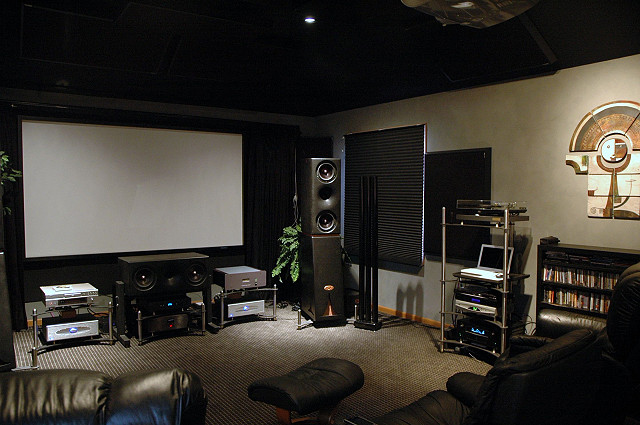 Side view of room, from doorway, showing Nov 1, 2009 all-Sistrum setup
