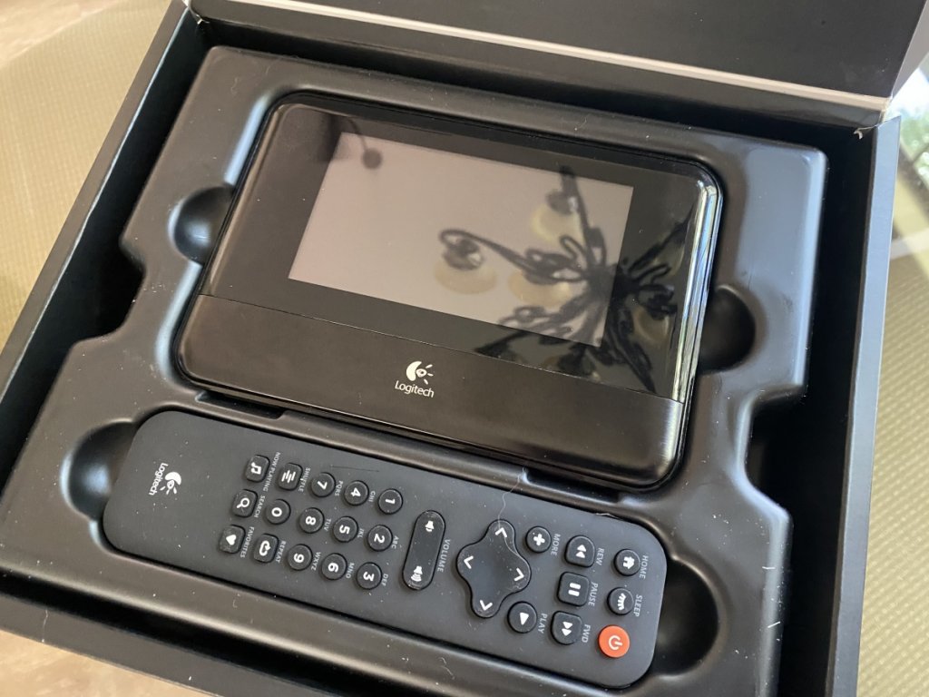 Logitech-Touch---2