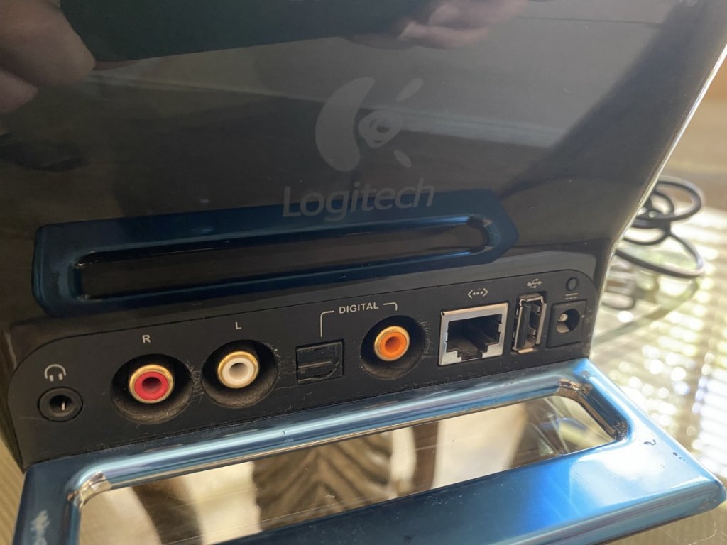 Logitech-Touch---4