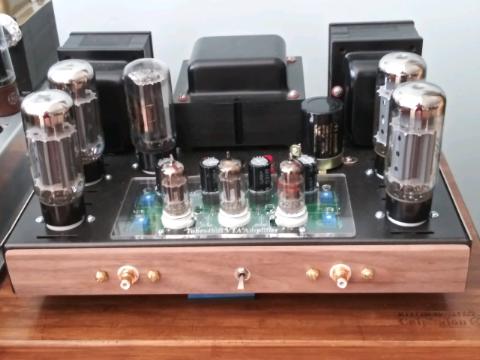 Dynaco ST-70, restored by Chris Keller (NC)