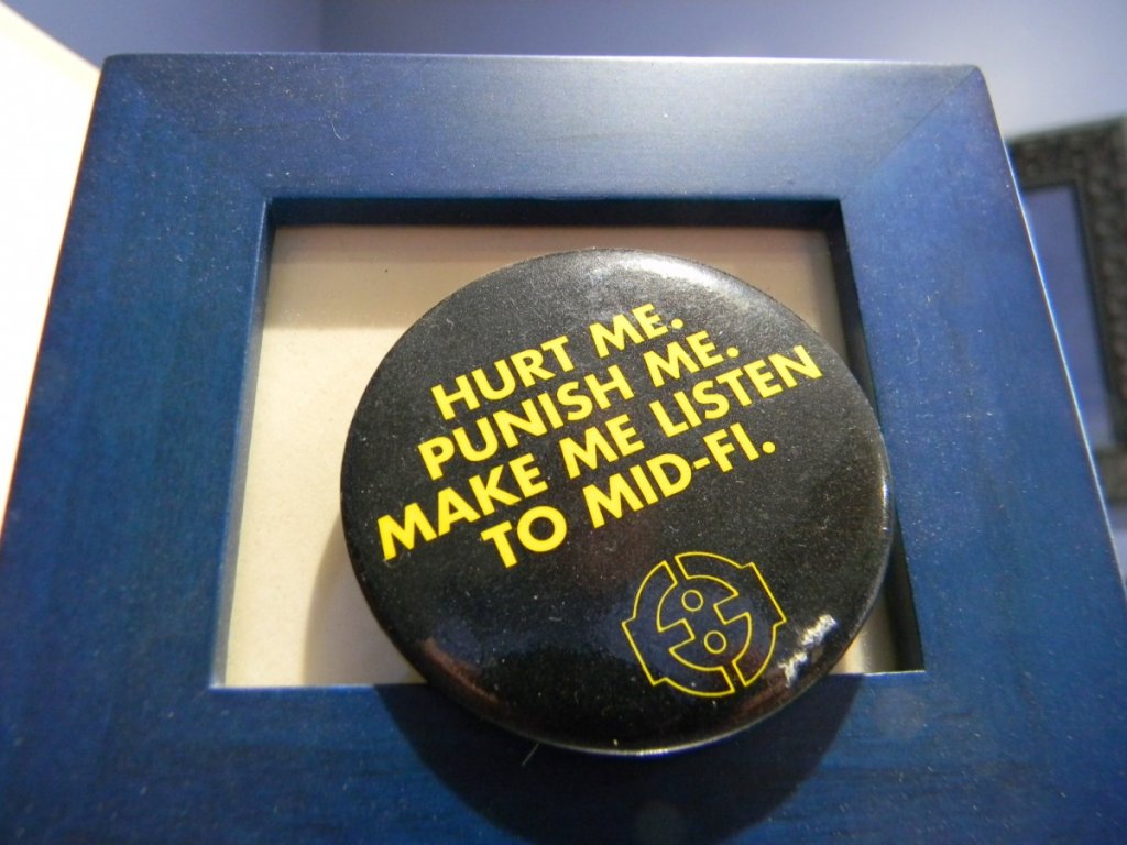 mid-fi-button