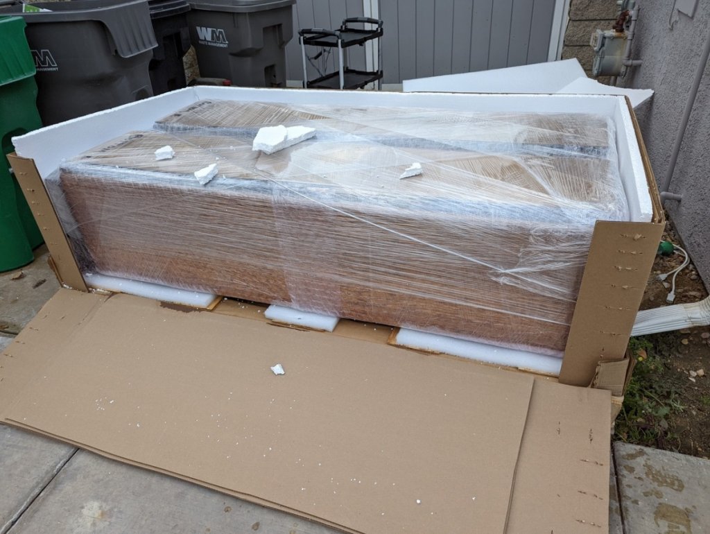 Both speakers one package on one pallet