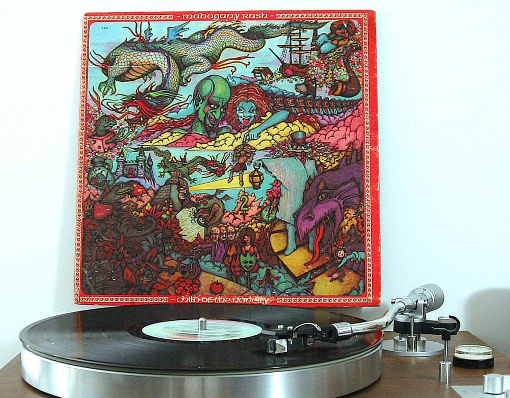 Mahogany-Rush--Child-Of-the-Novelty 1200 edited 3