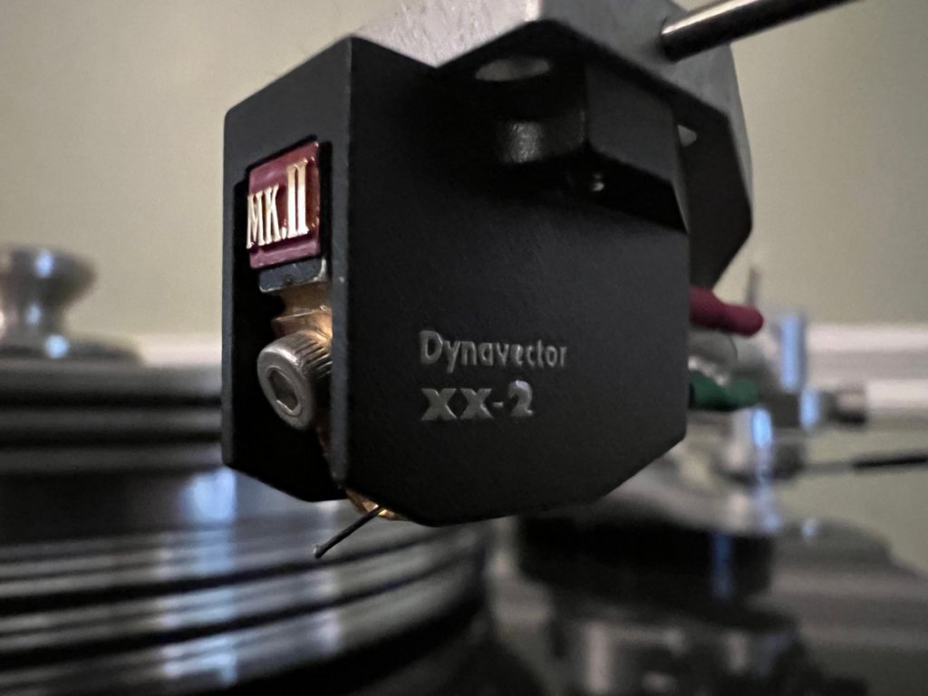 DV01