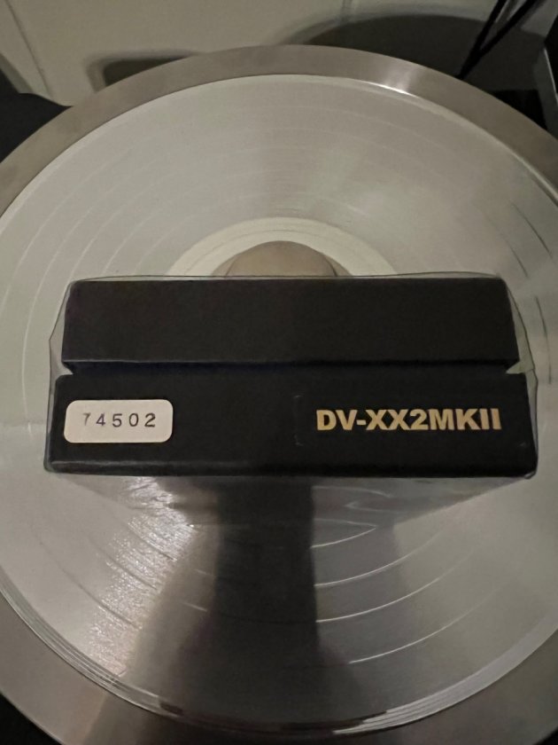 DV06