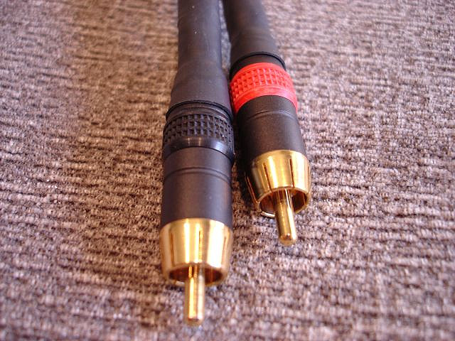RCA plug