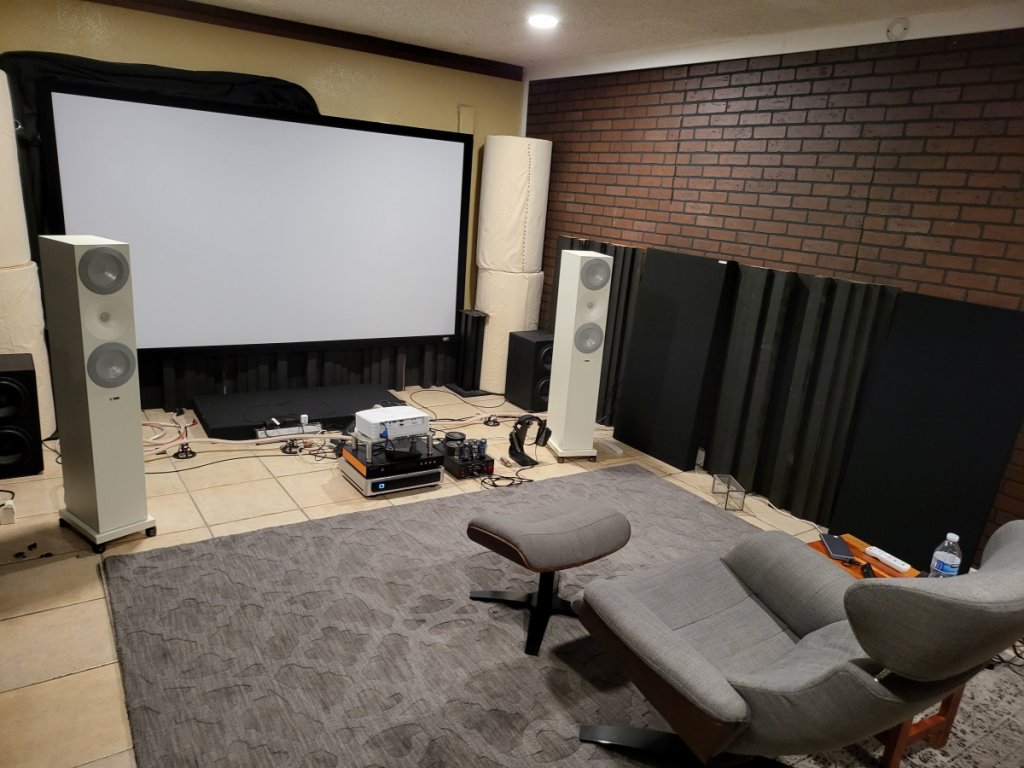 Listening room2