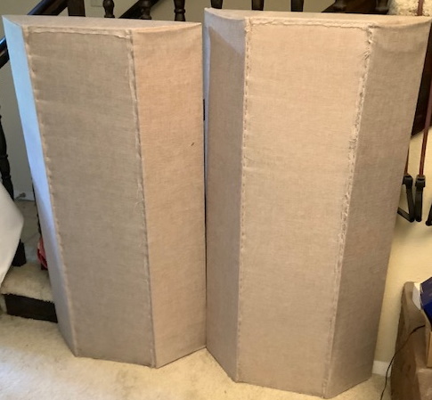 Acoustimac-Corner-Bass-Traps-back