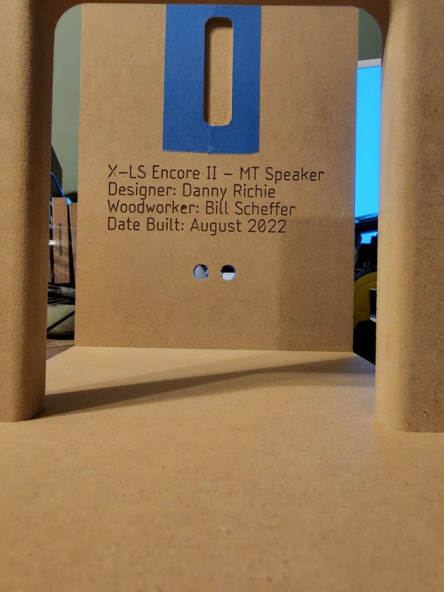 Looking through the lower center brace legs at the back panel.