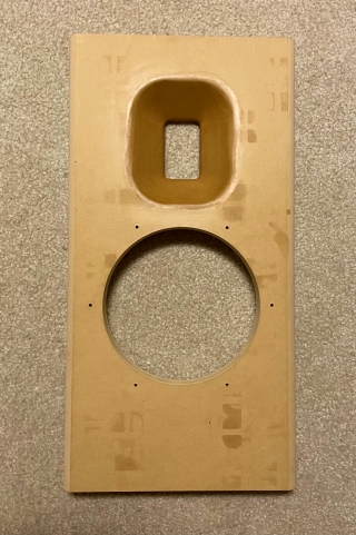 FRONT-BAFFLE