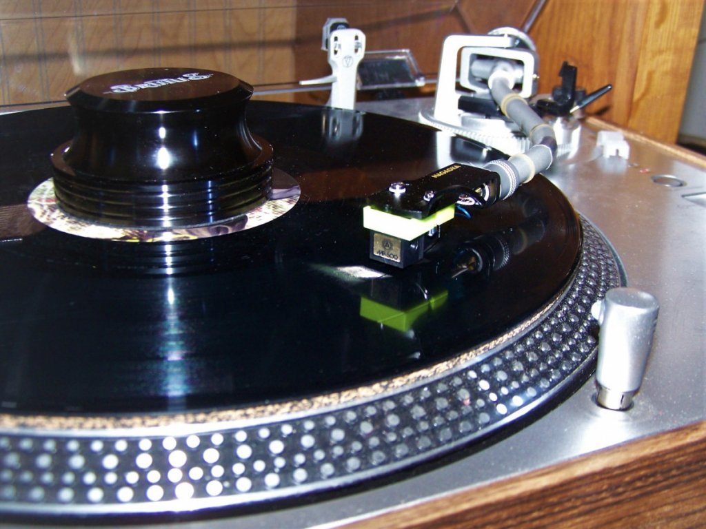 modified LP120X w/Nagaoka MP 150/JN-P 500 stylus