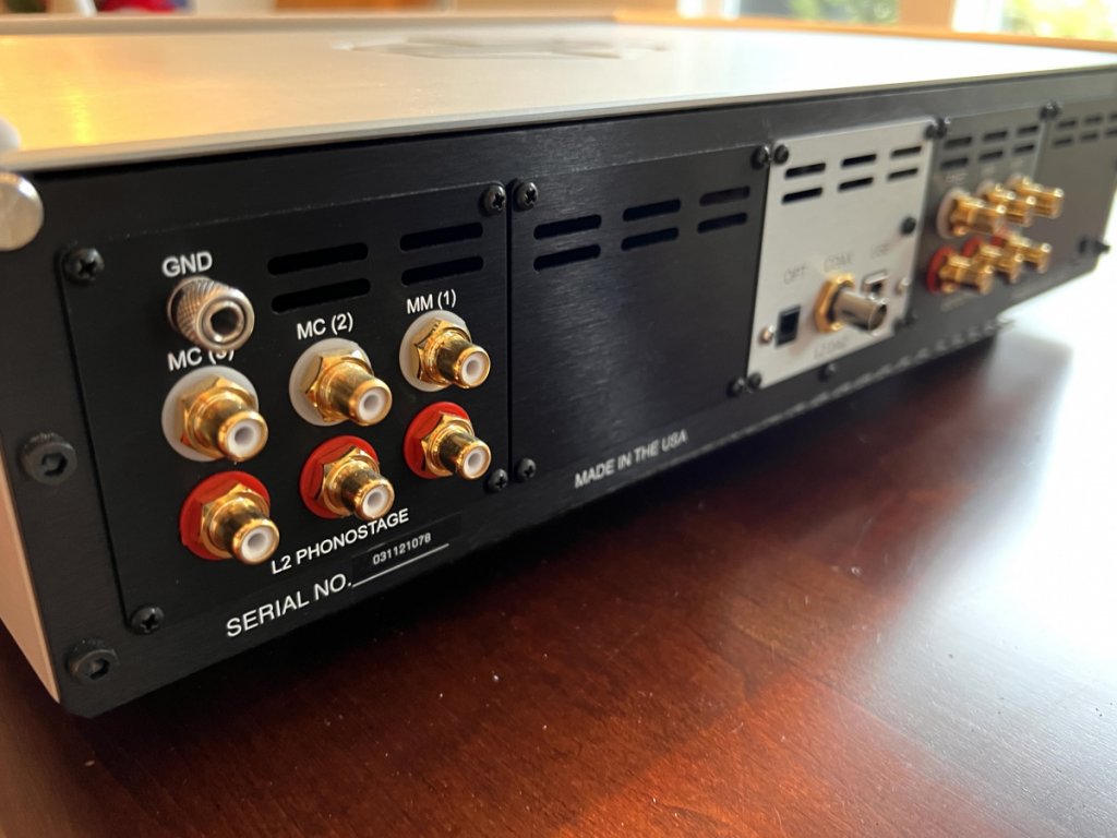 Right rear, phono stage, excellent condition!