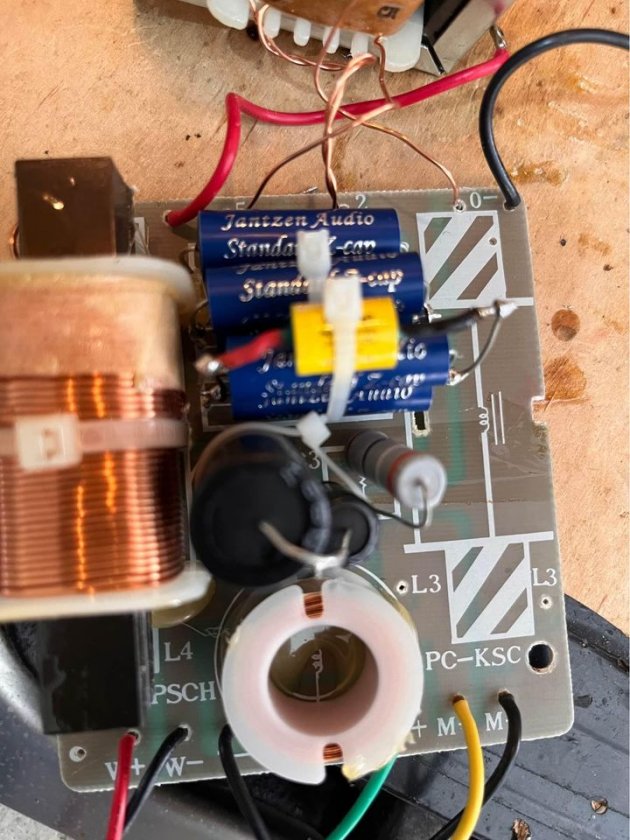 XO Upgrades (Jantzen Standard Z caps and Auricap bypass, can remove).