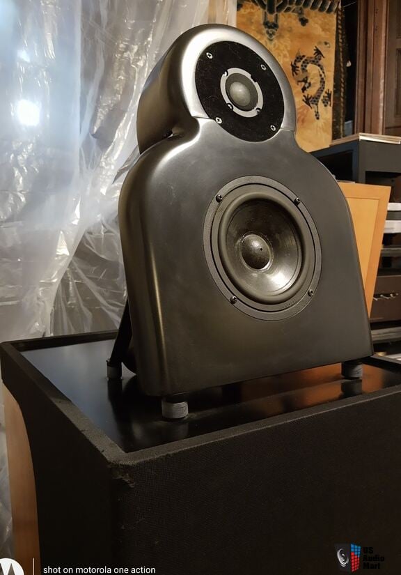 4476726-ba 8e 5bb 5-alon-iv-speakers