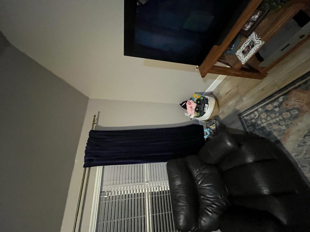 roomfrontleftside