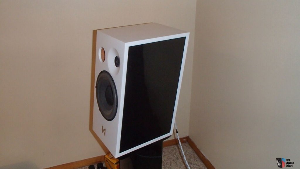 5135207-0d 25ca 99-kroma-audio-mimi-speakers