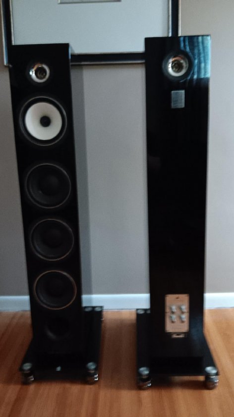 Triangle-Speakers-Australe-EZ-pair-front-and-back