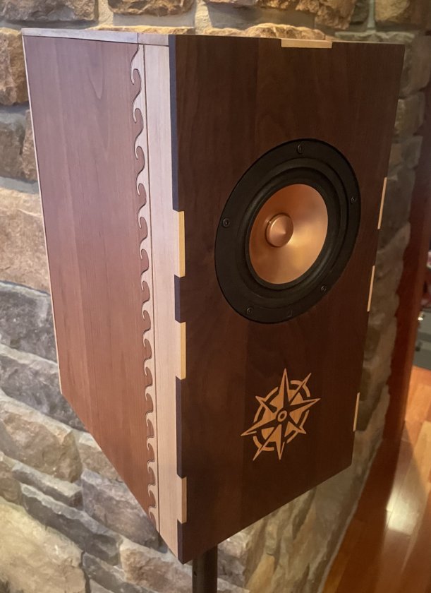South wind bookshelf