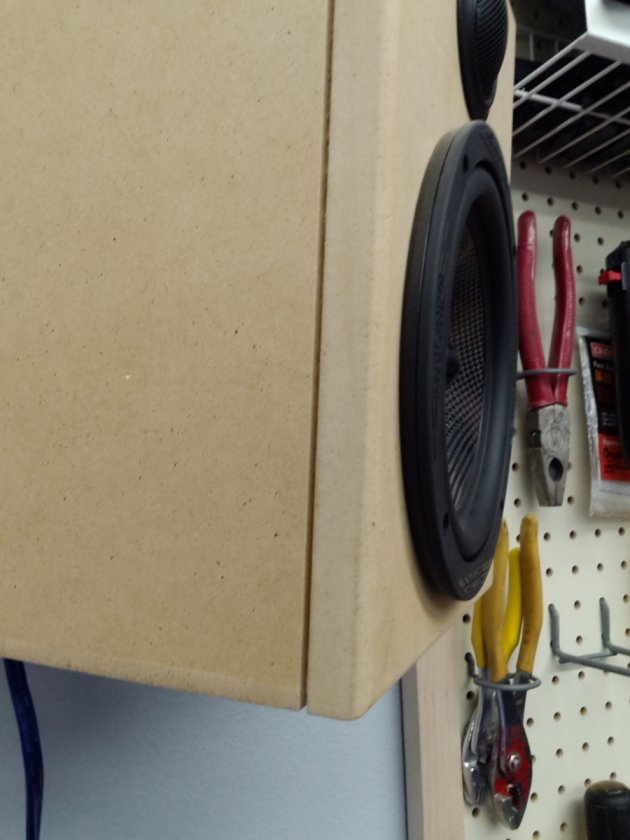 shop speaker