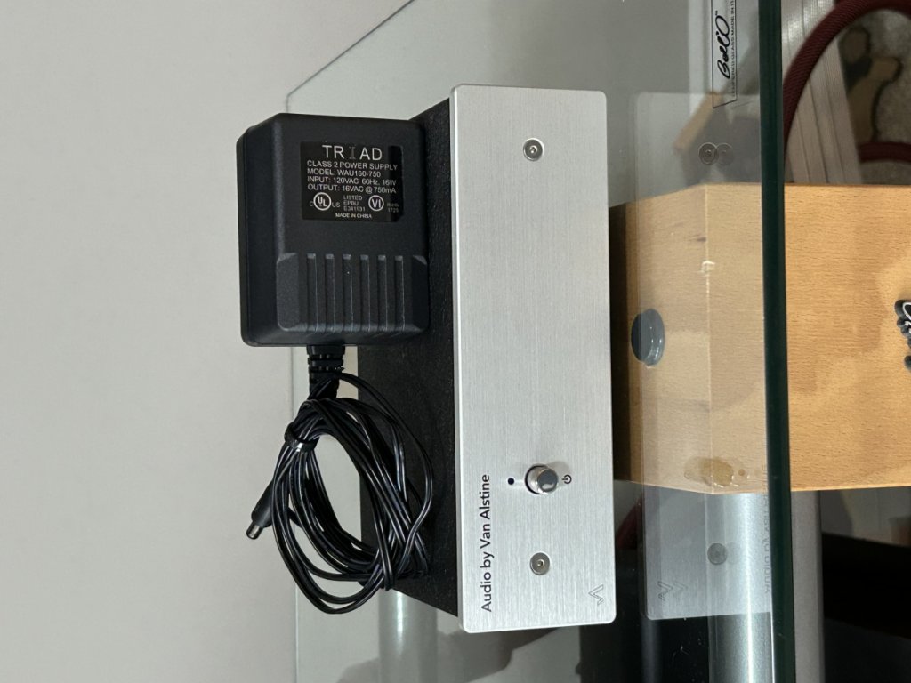 AVA-DVA-R 2X-Front-with-Linear-Power-Supply
