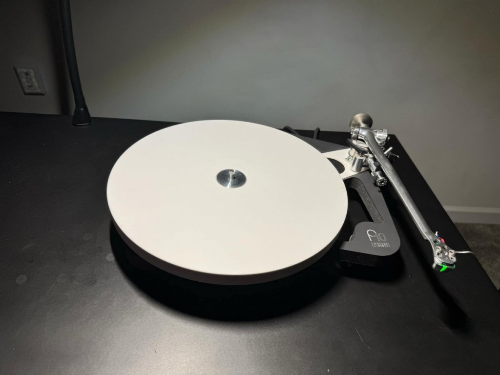 Rega P10