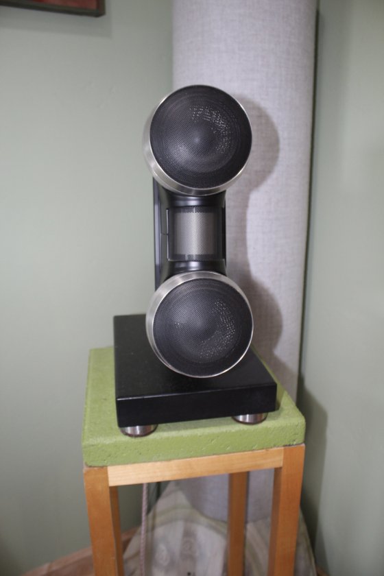 Gallo-Strada-2-custom-stands