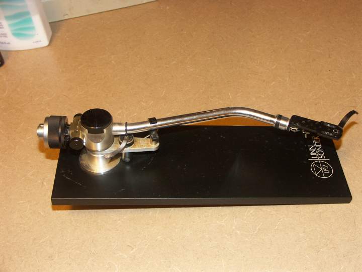 Unidentified Tonearm