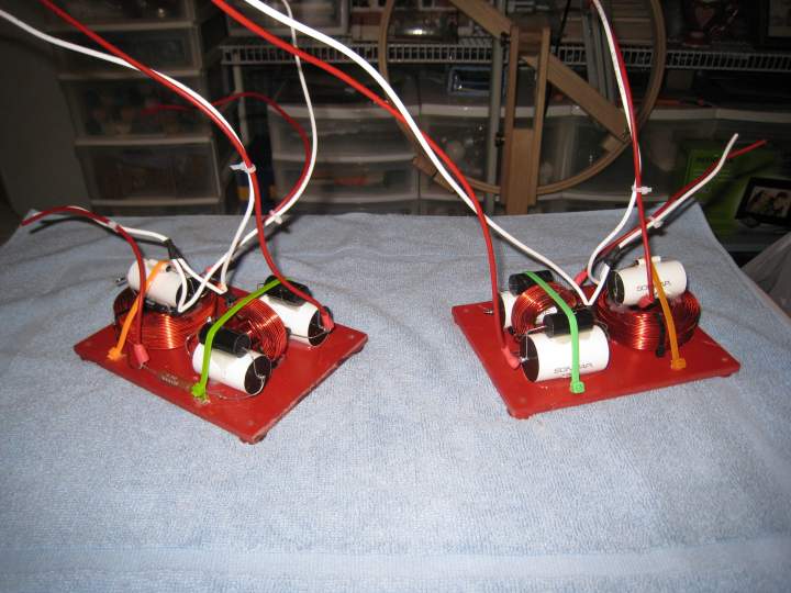 Picture 1 showing Neo 2X crossover with Sonicap capacitors bypassed with Platinum caps and Mills resistors