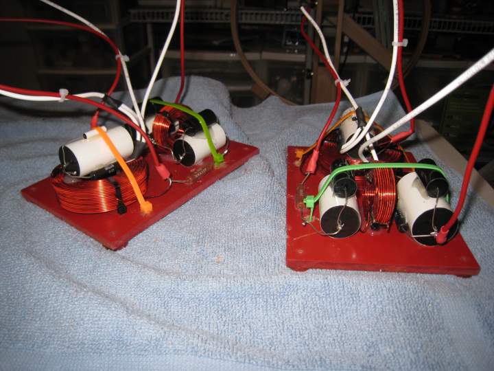 Picture 3 showing Neo 2X crossover with Sonicap capacitors bypassed with Platinum caps and Mills resistors