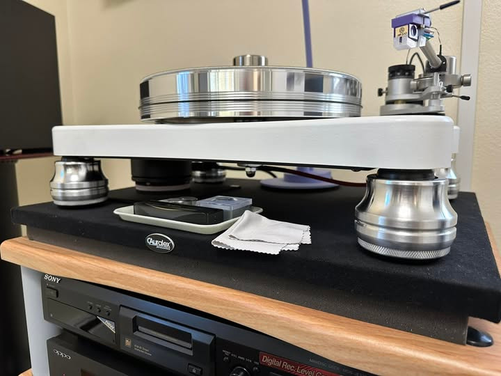 best-iso-feet-vpi-scout-signature-turntable-mnpctech