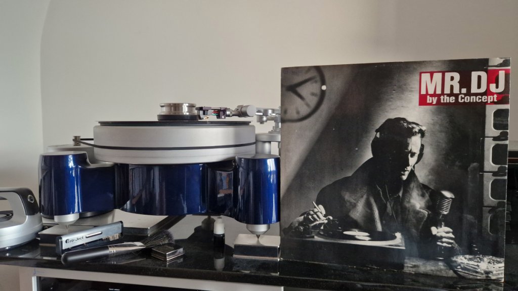 Concept - Mr. DJ