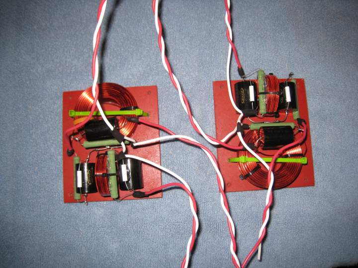 Assembled Neo 1 crossover - Picture 1