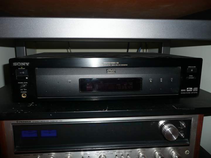 Sony DVP-S7700 door up