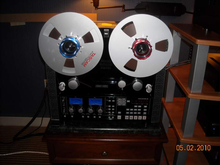 Jolida room reel to reel