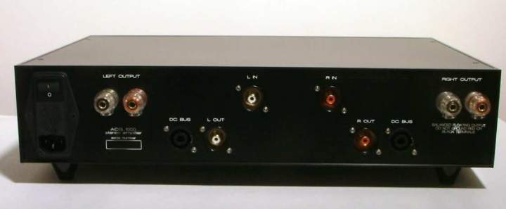 1000 Stereo Amp rear view